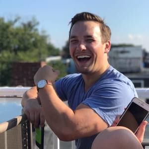 Meet your Posher, Corey